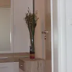 鹏伽公寓 *
