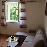 鹏伽公寓